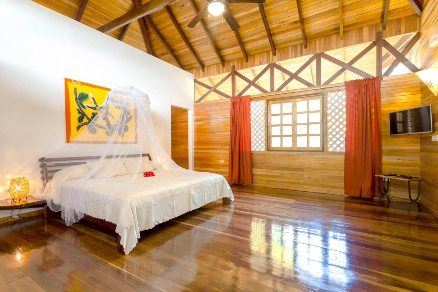 La Magia Bungalows Puerto Viejo de Talamanca Exterior photo